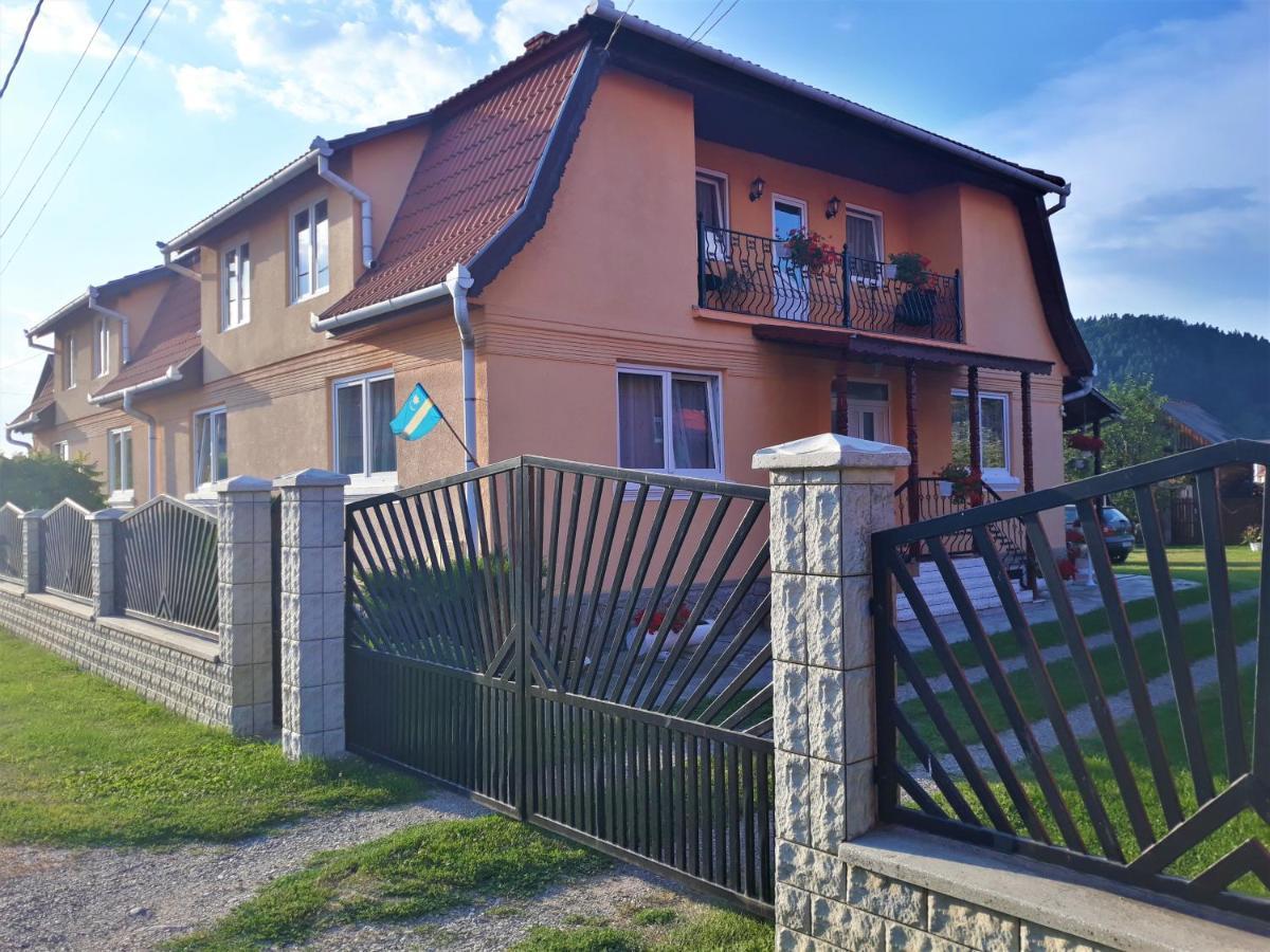 Gabriella Vendeghaz Hotel Lăzarea Exterior photo